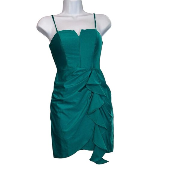 City Studio Emerald Green Ruffle Bodycon Dress Spaghetti Strap Size 1/2 - Picture 2 of 6